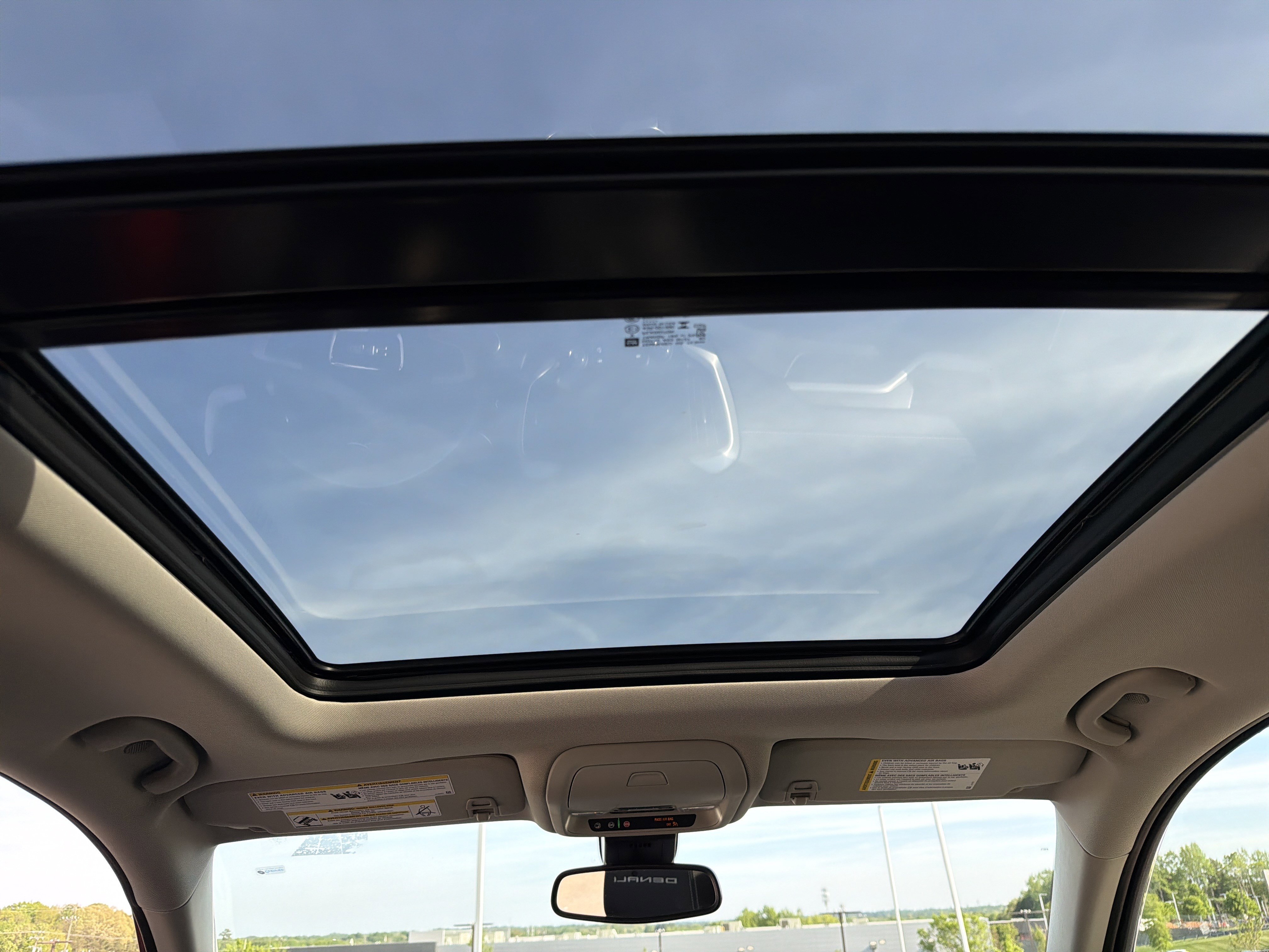 Used 2024 GMC Terrain Denali w/ Denali Premium Package image 29