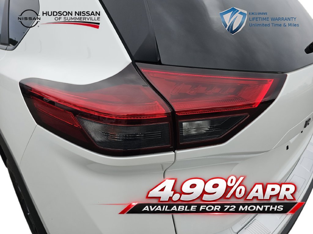 Used 2025 Nissan Rogue SV w/ SV Premium Package FWD image 36