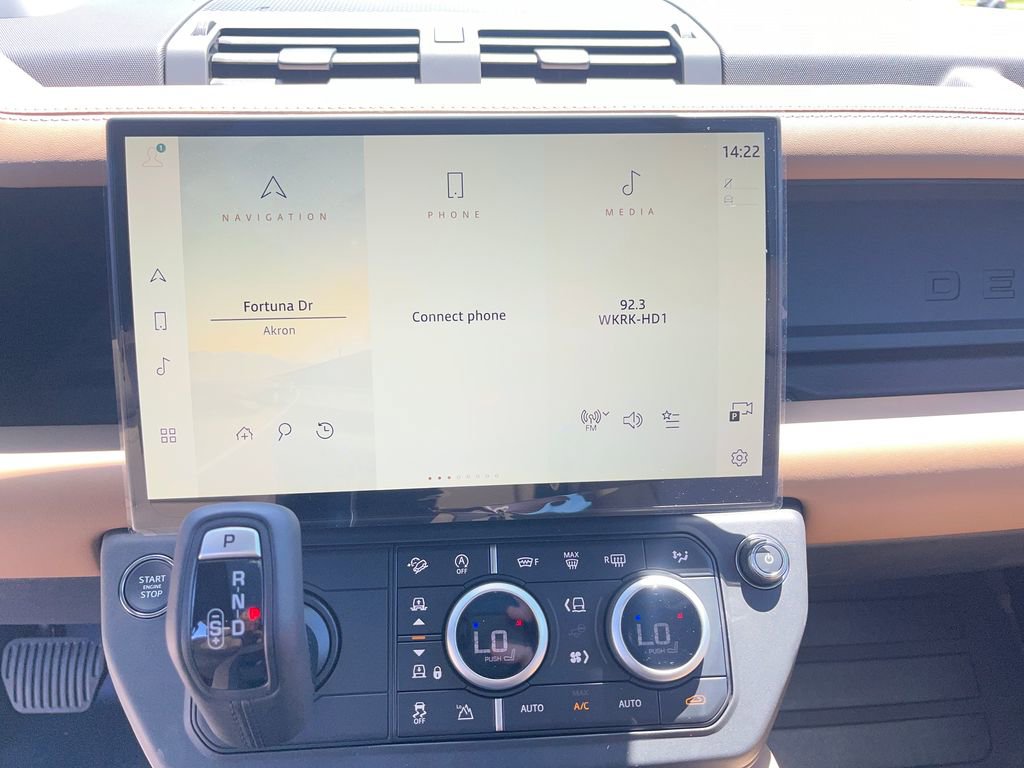 New 2026 Land Rover Defender 110 X-Dynamic SE AWD/4WD image 15
