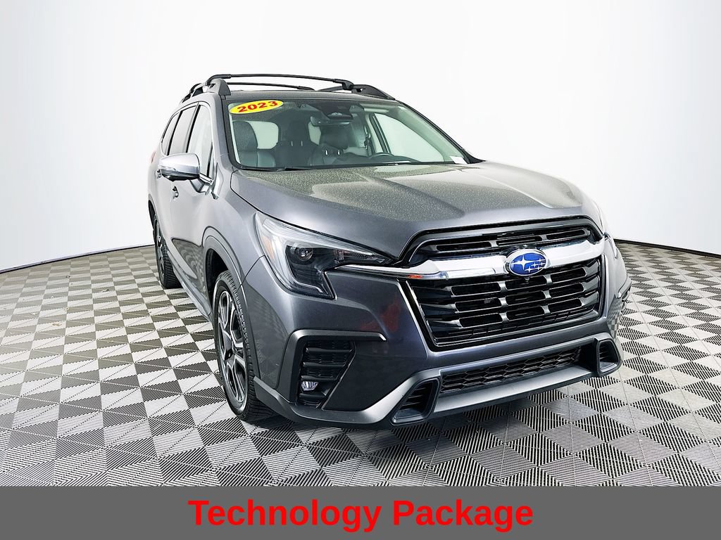 Used 2023 Subaru Ascent Limited w/ Technology Package AWD/4WD image 4