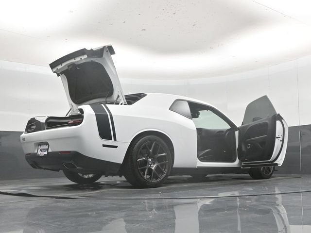 Used 2016 Dodge Challenger R/T Scat Pack RWD image 59