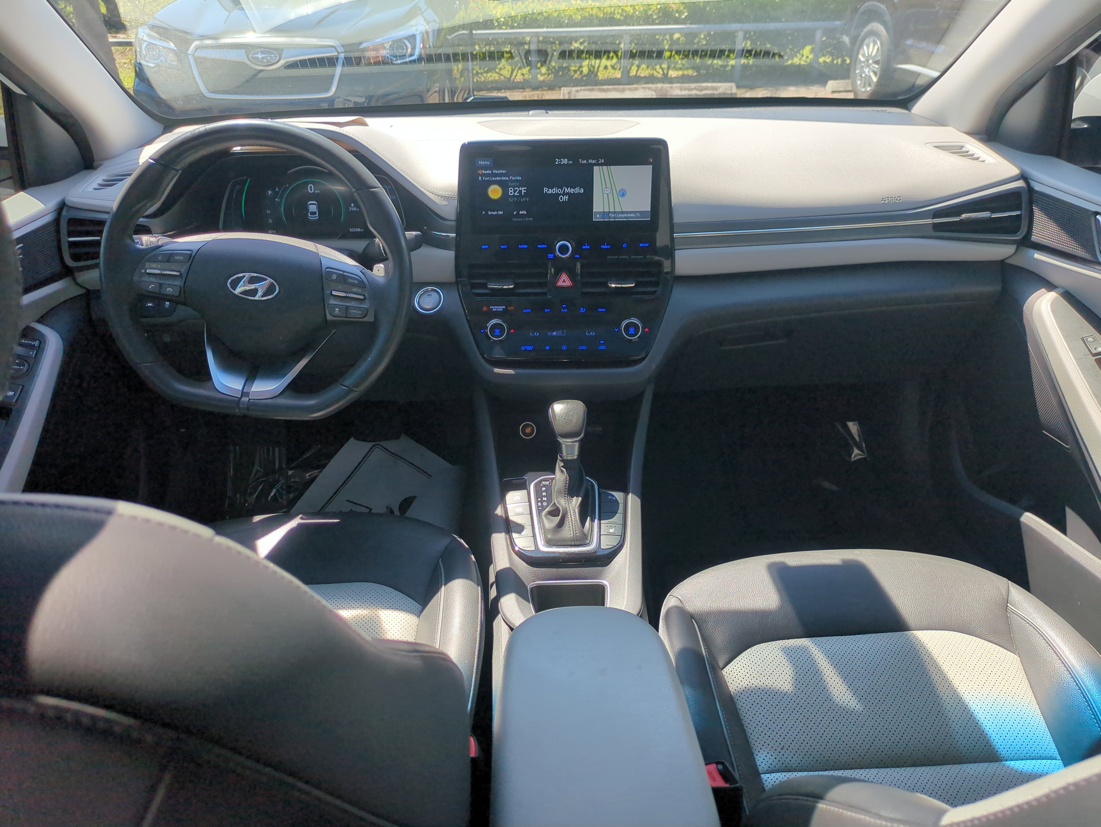 Used 2020 Hyundai Ioniq Limited image 16