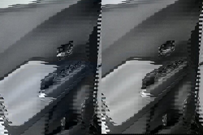 Used 2024 Nissan Kicks SR w/ SR Premium Package image 15