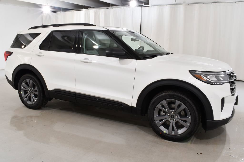 New 2026 Ford Explorer Active AWD/4WD image 5