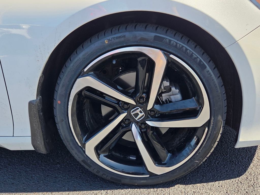 Used 2022 Honda Accord Sport image 9