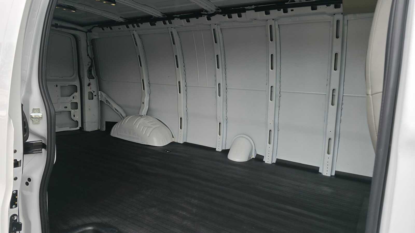 Used 2025 Chevrolet Express 2500 Extended w/ Driver Convenience Package RWD image 15