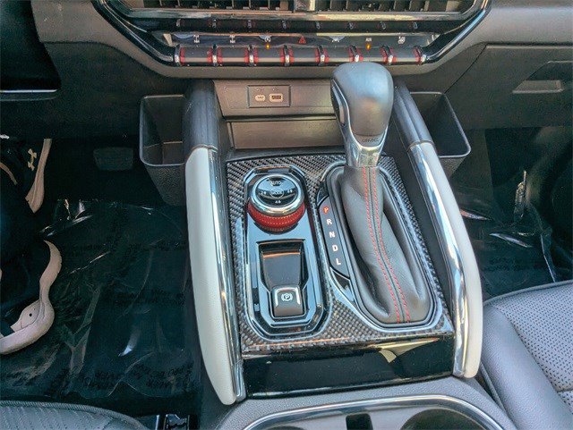 Used 2023 GMC Canyon AT4X image 22