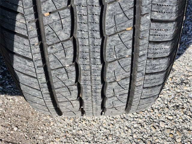 Used 2025 Chevrolet Silverado 1500 LT image 11