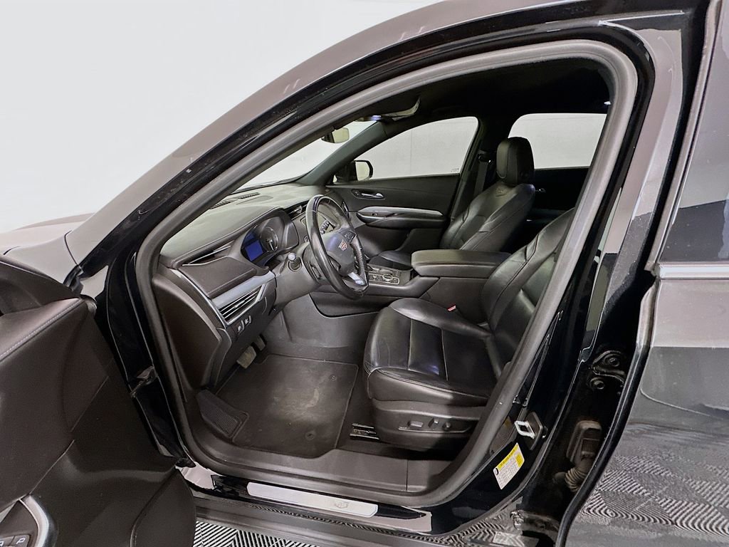 Used 2019 Cadillac XT4 Premium Luxury image 19
