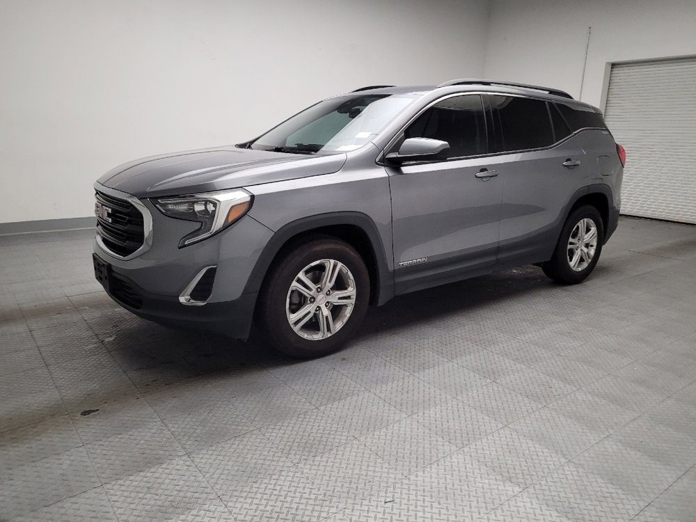 Used 2020 GMC Terrain SLE w/ Driver Convenience Package image 2