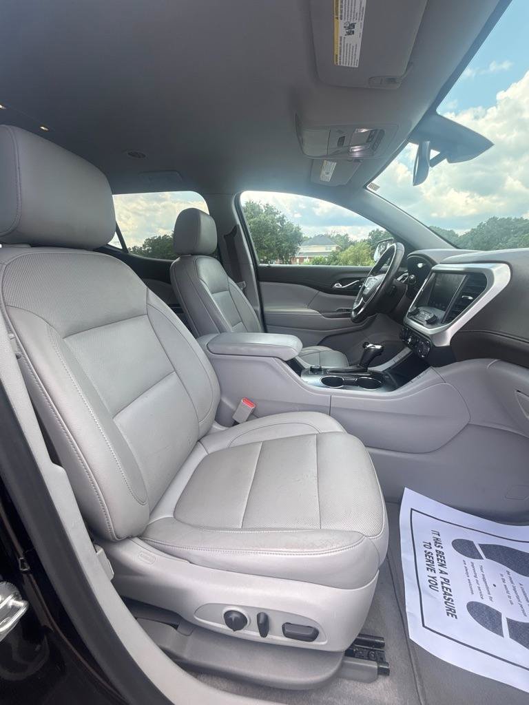 Used 2019 GMC Acadia SLT FWD image 18