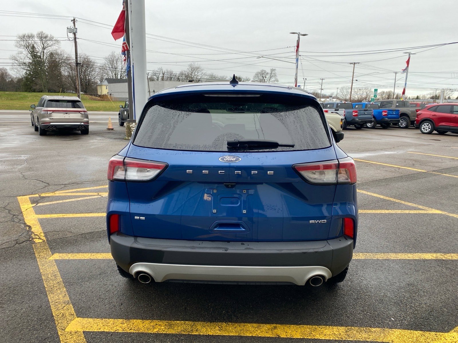 Used 2022 Ford Escape SE w/ Convenience Package AWD/4WD image 4