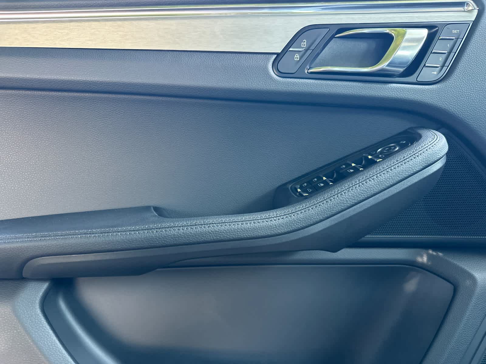 New 2026 Porsche Macan AWD/4WD image 12