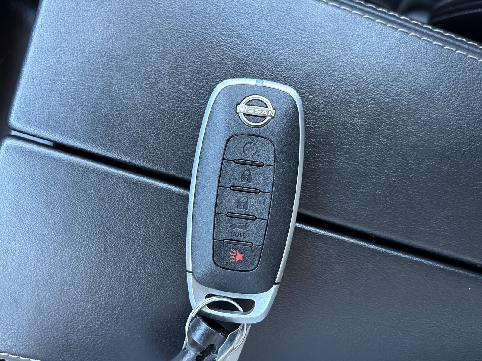Used 2023 Nissan Rogue Platinum image 43