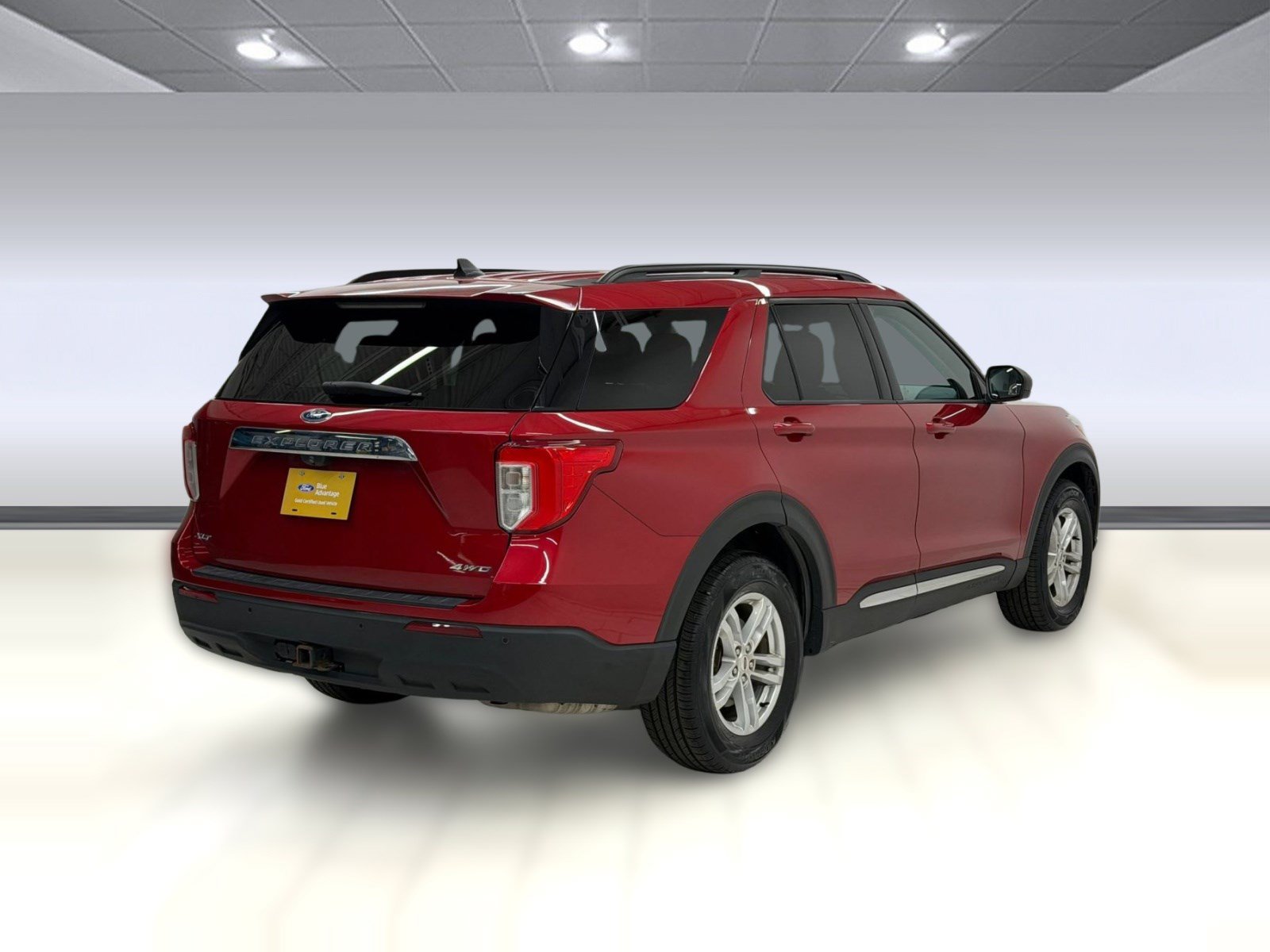 Certified 2022 Ford Explorer XLT w/ Class IV Trailer Tow Package AWD/4WD image 7