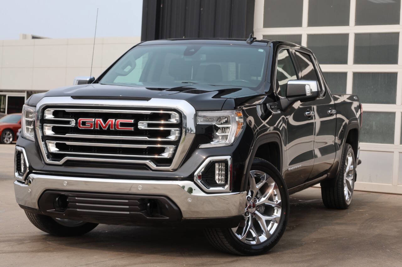 Used 2020 GMC Sierra 1500 SLT w/ SLT Premium Plus Package AWD/4WD image 3