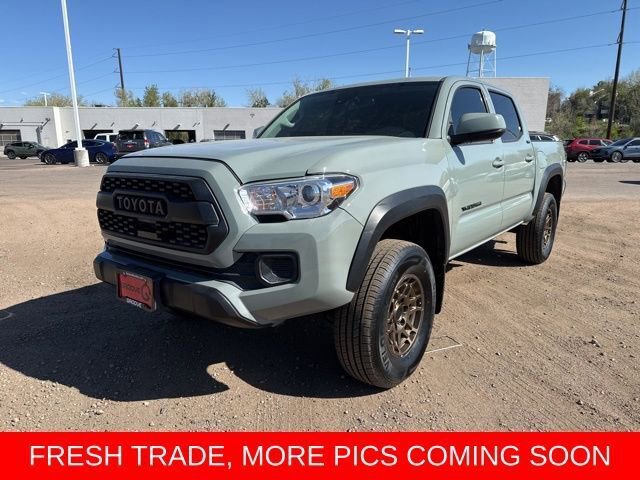 Used 2022 Toyota Tacoma SR5 w/ Trail Edition AWD/4WD image 1