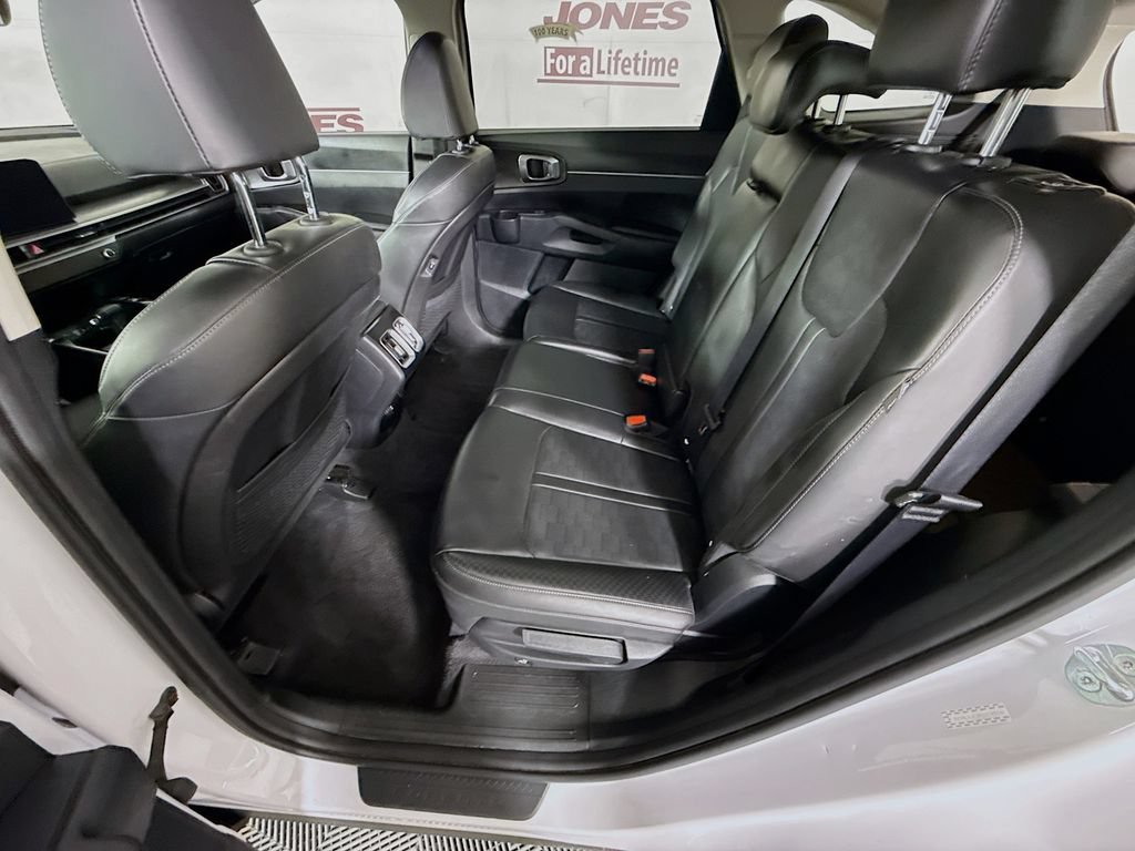 Certified 2024 Kia Sorento S AWD/4WD image 28