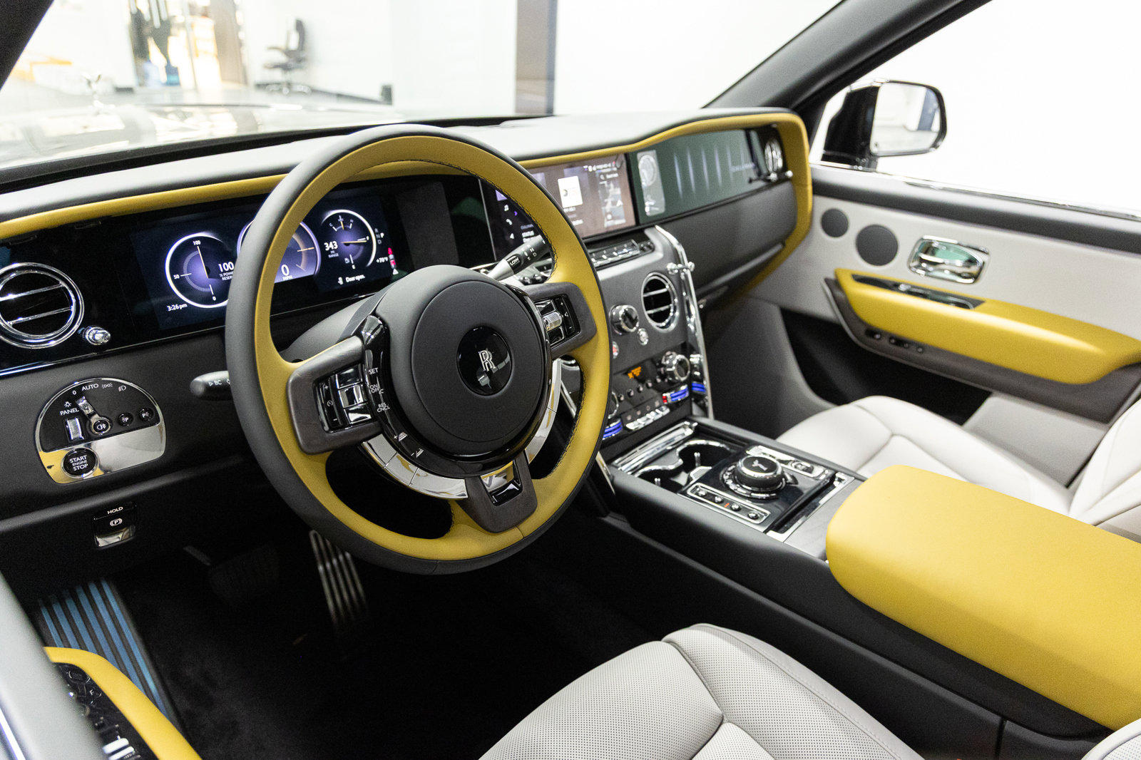 New 2026 Rolls-Royce Cullinan AWD/4WD image 29
