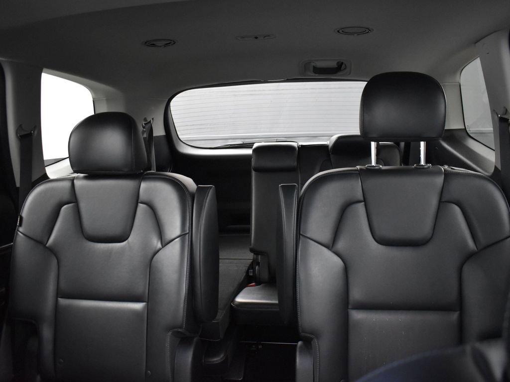 Certified 2025 Kia Telluride S image 23