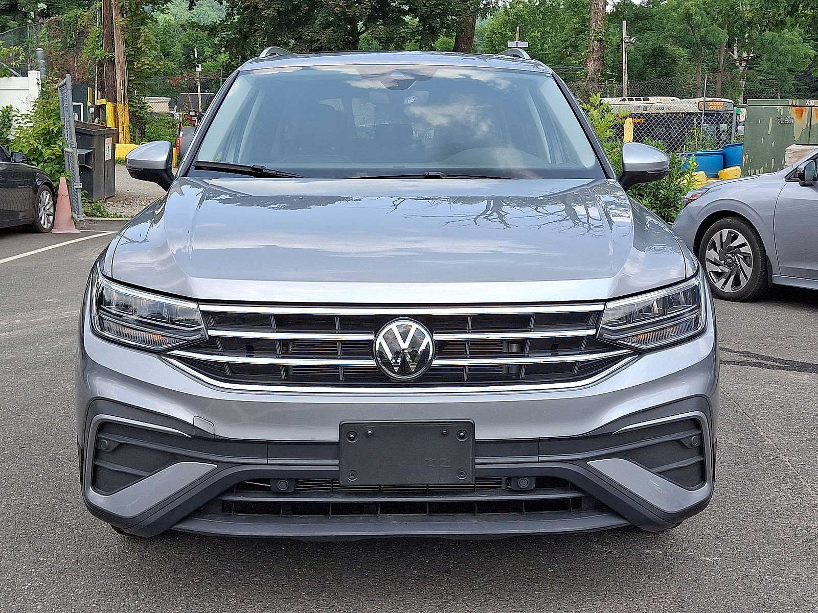 Used 2024 Volkswagen Tiguan SE w/ Panoramic Sunroof Package AWD/4WD image 26