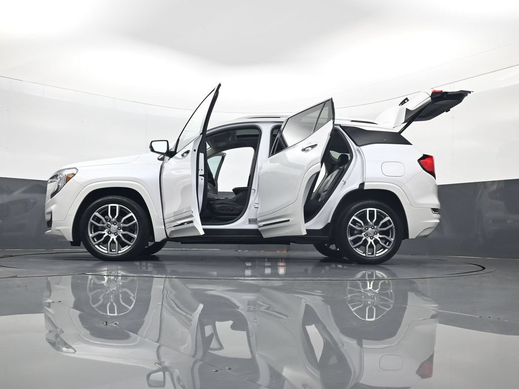 Used 2023 GMC Terrain Denali AWD/4WD image 35