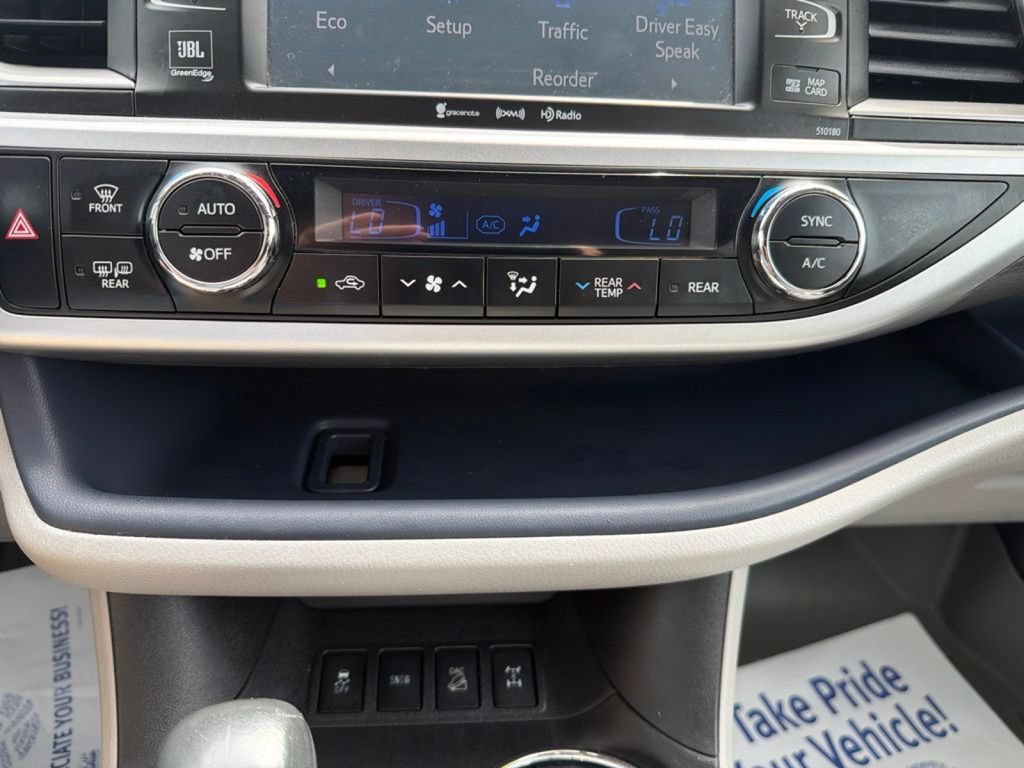 Used 2018 Toyota Highlander Limited Platinum AWD/4WD image 27