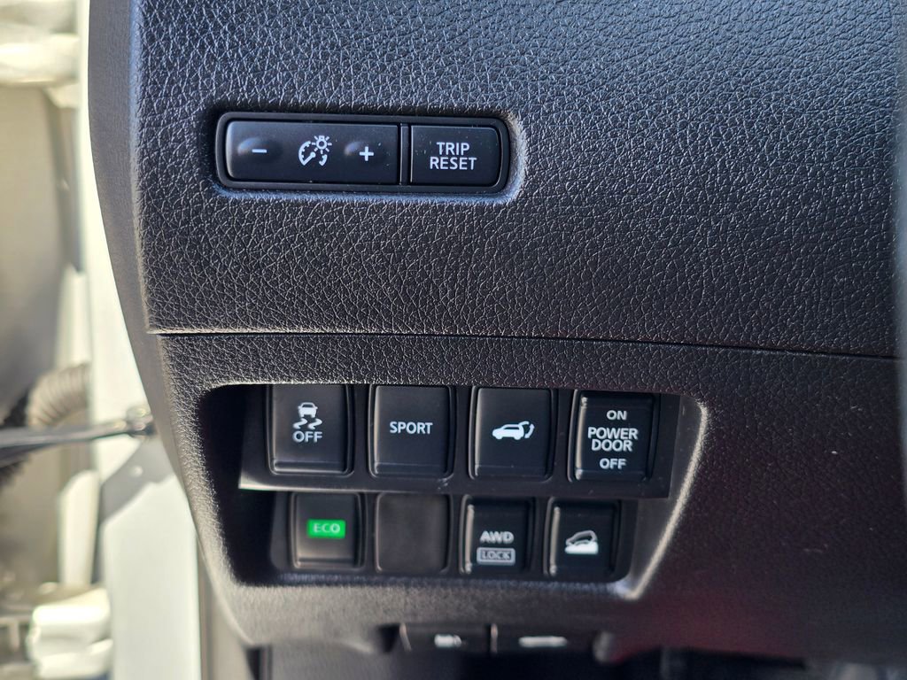 Used 2015 Nissan Rogue SL image 22