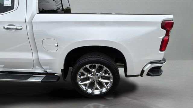 Used 2021 Chevrolet Silverado 1500 High Country image 35
