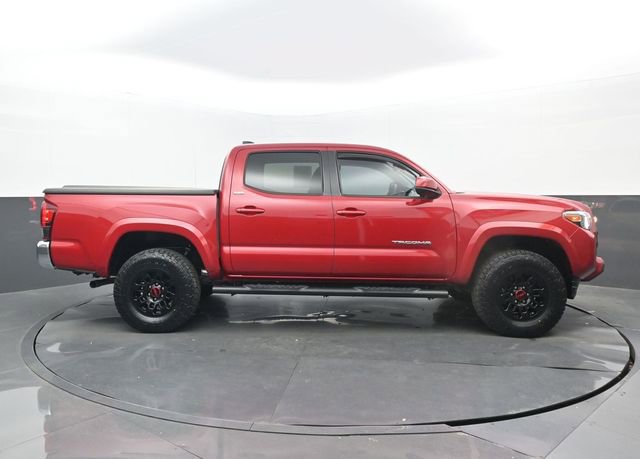 Used 2021 Toyota Tacoma SR5 RWD image 2