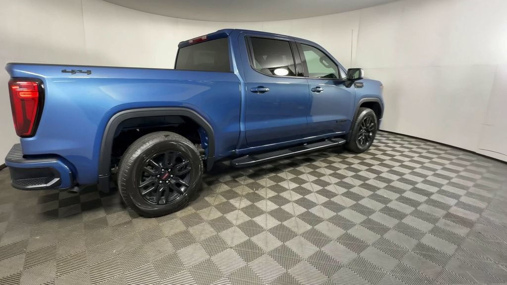 New 2026 GMC Sierra 1500 Elevation w/ LPO, Elevation Black Package AWD/4WD image 11