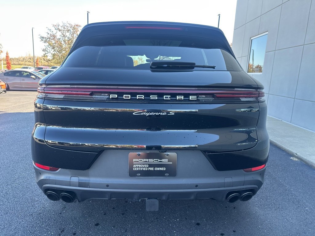 Certified 2024 Porsche Cayenne S image 4