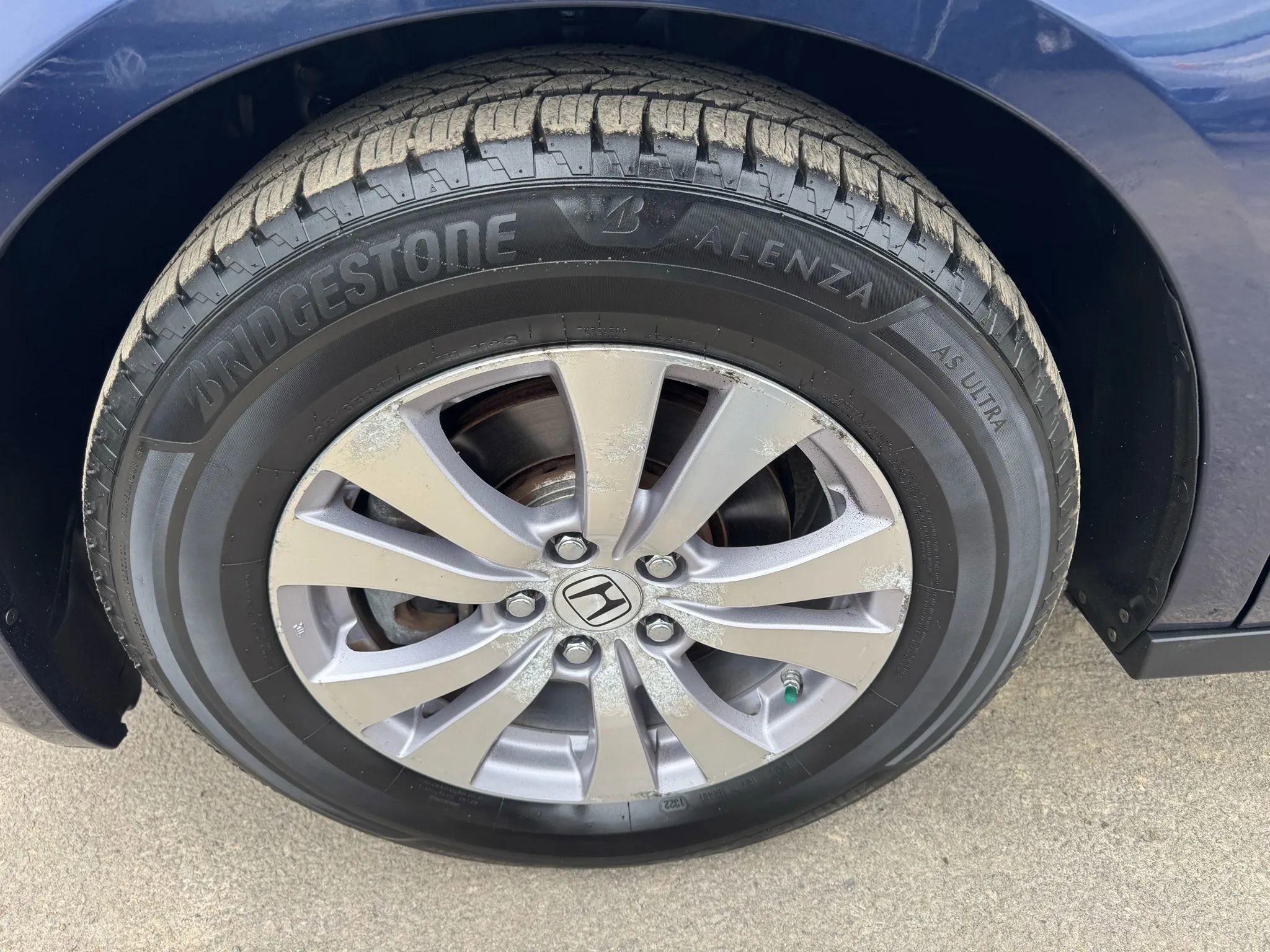 Used 2015 Honda Odyssey EX image 17