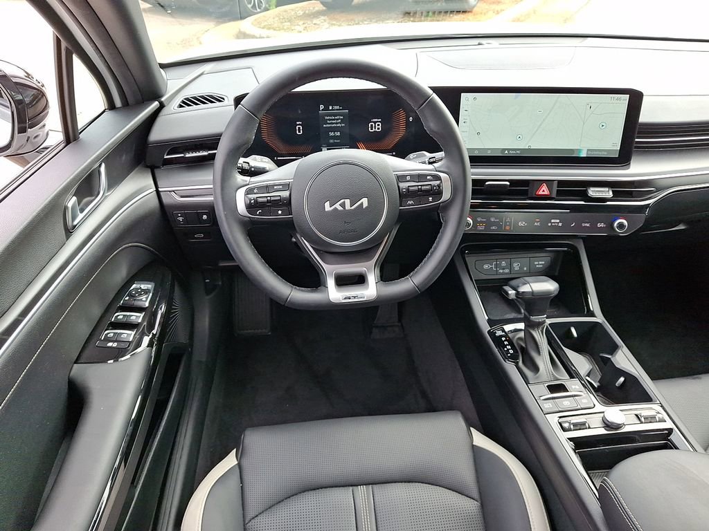 Used 2025 Kia K5 GT-Line image 12