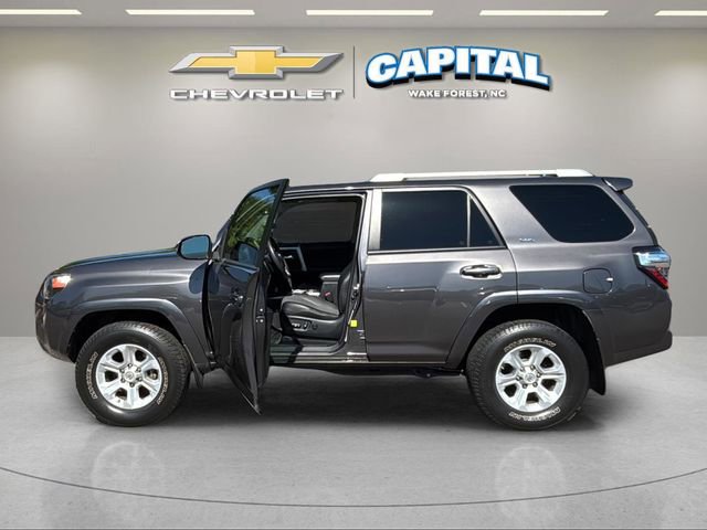 Used 2016 Toyota 4Runner SR5 Premium AWD/4WD image 9