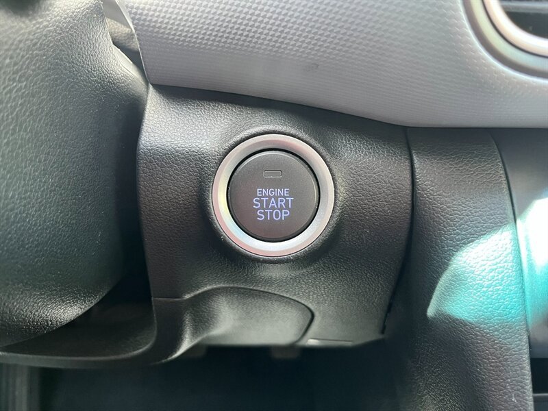 Used 2021 Hyundai Kona SEL AWD/4WD image 31