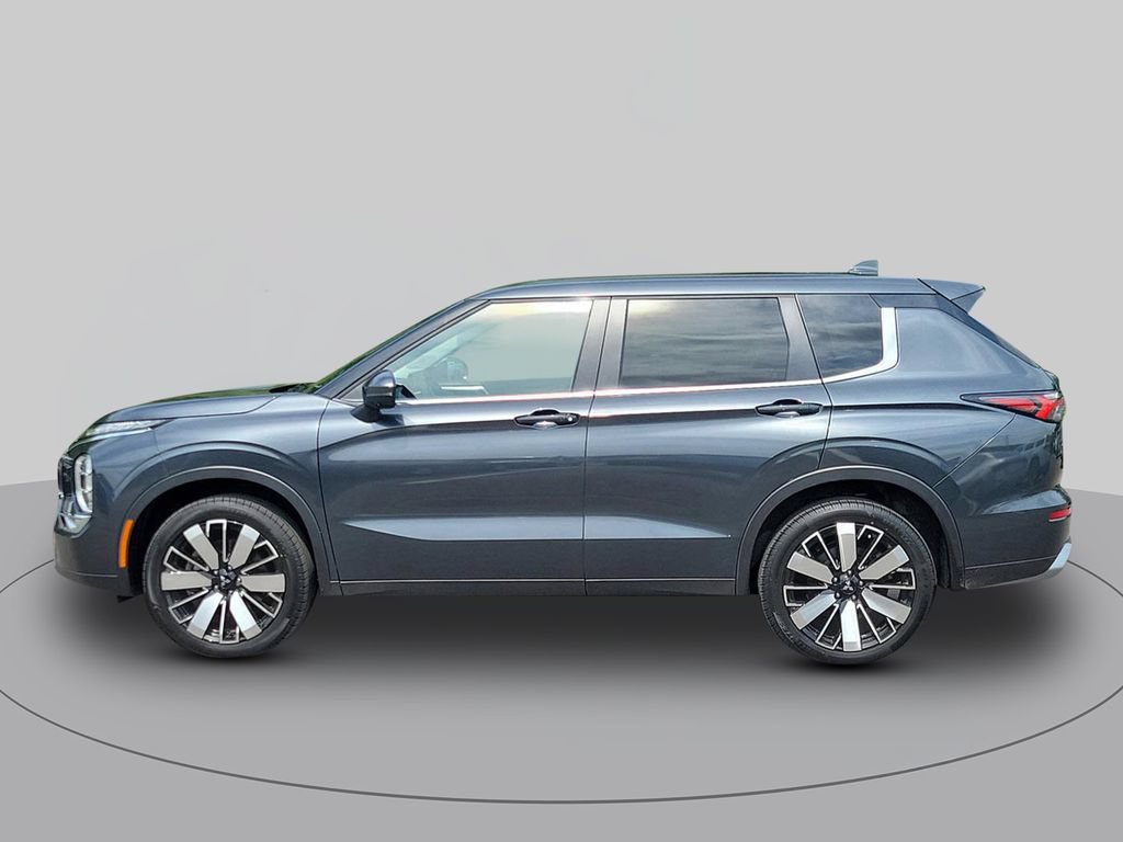Used 2025 Mitsubishi Outlander SE AWD/4WD image 6