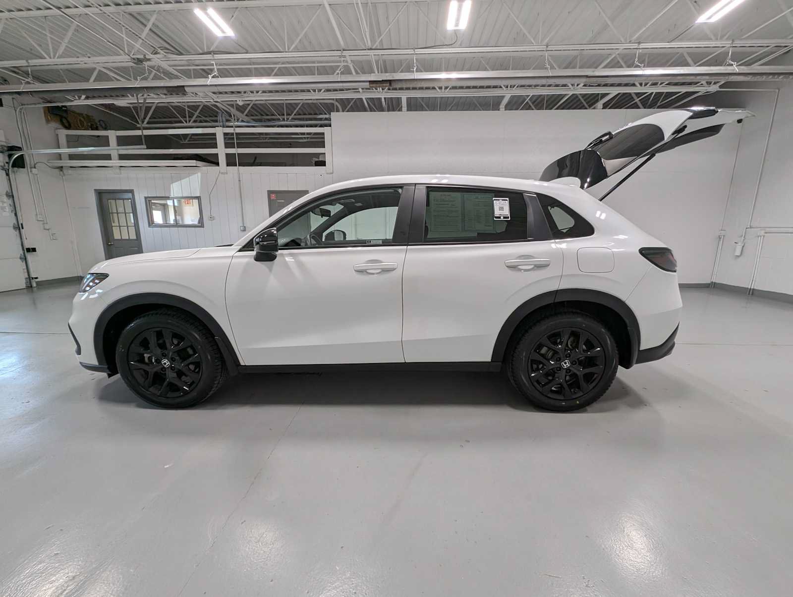 Certified 2024 Honda HR-V Sport image 12