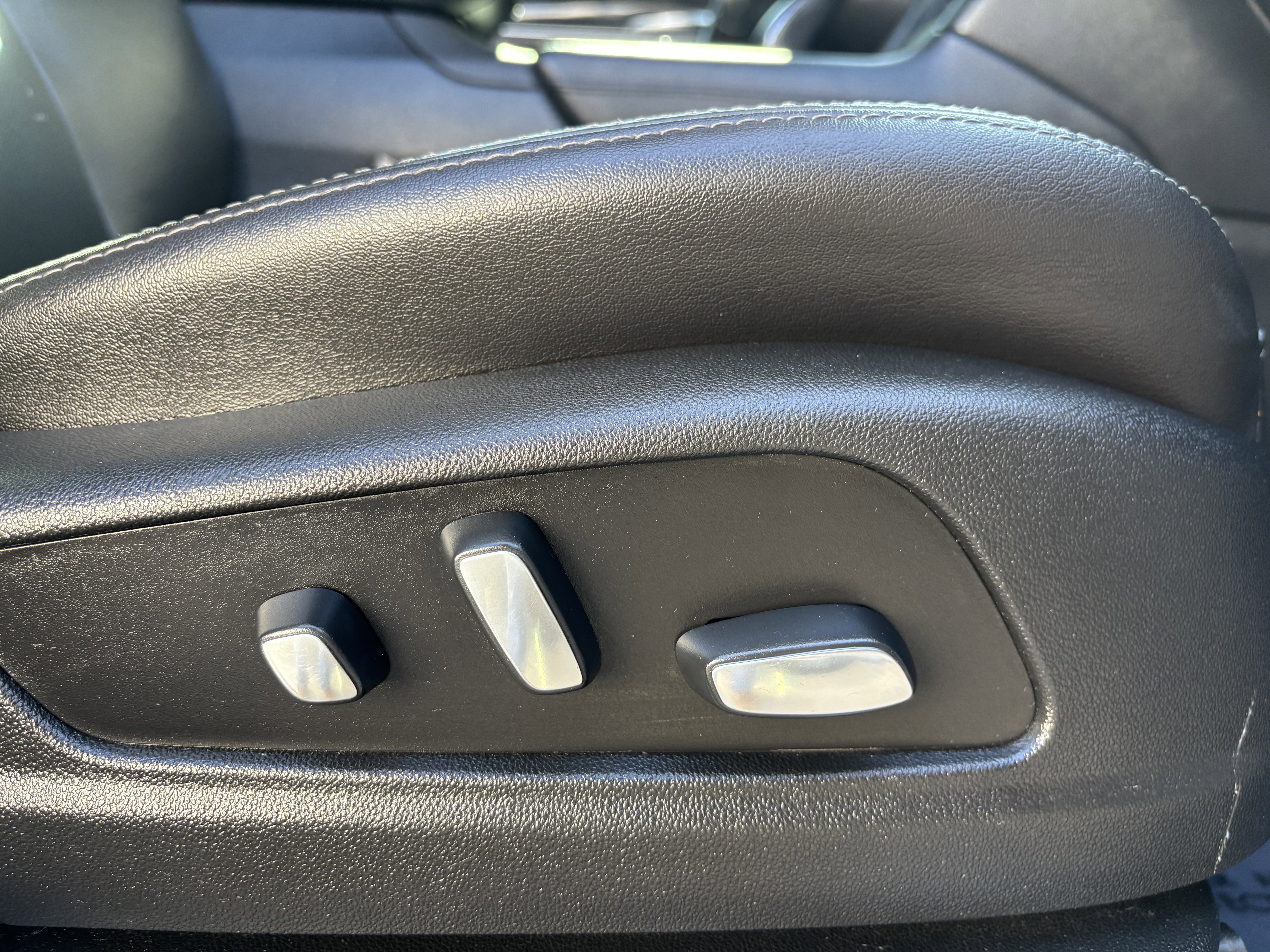 Used 2020 Cadillac XT5 Premium Luxury image 20