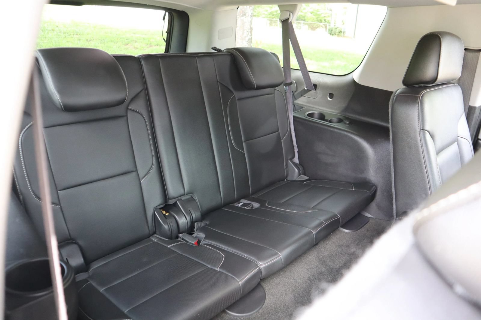 Used 2015 Chevrolet Suburban LTZ RWD image 27