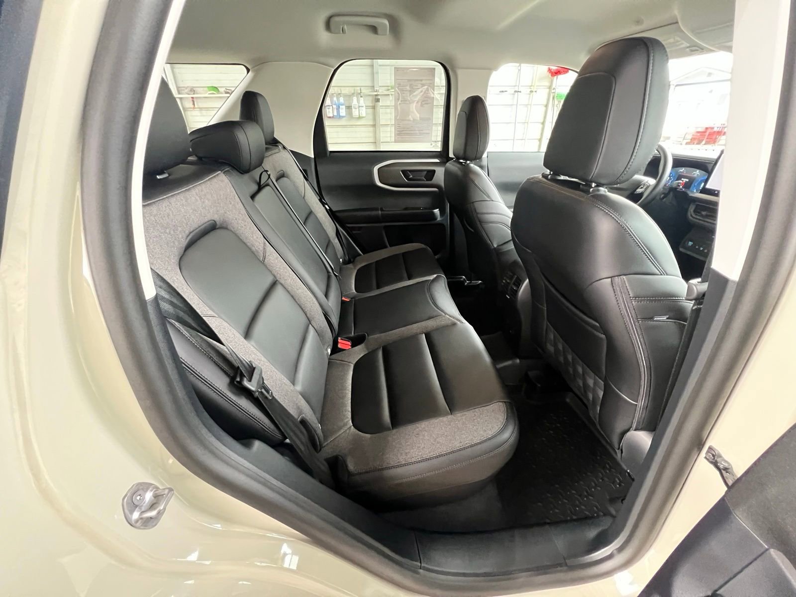 Used 2025 Ford Bronco Sport Big Bend w/ Black Appearance Package image 19