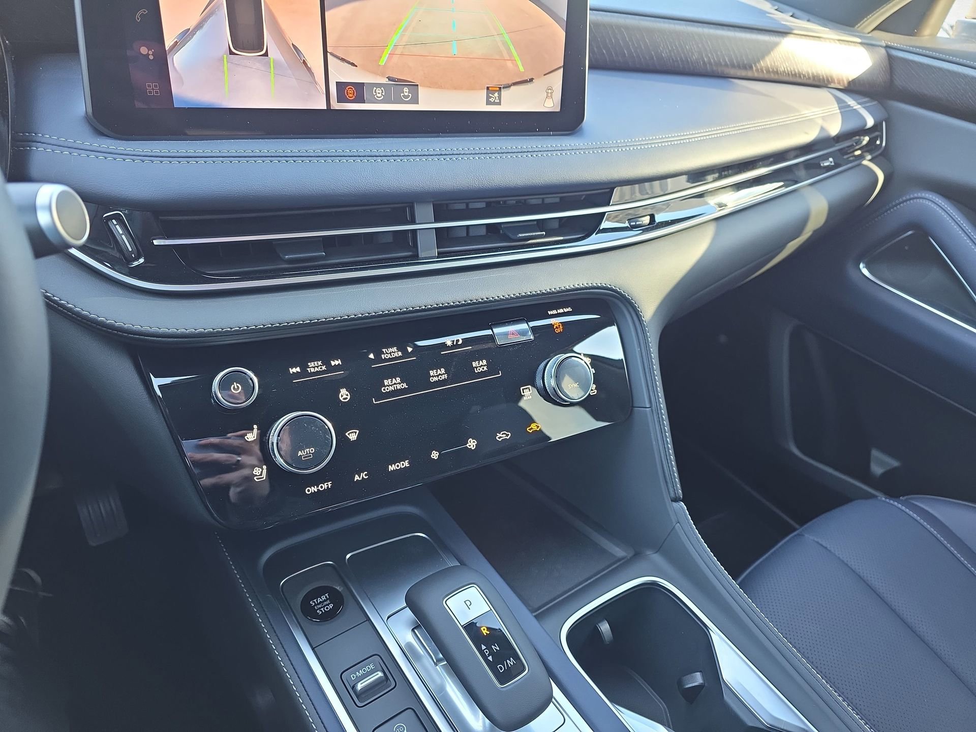 New 2026 INFINITI QX60 Sport w/ Dark Cargo Package image 24