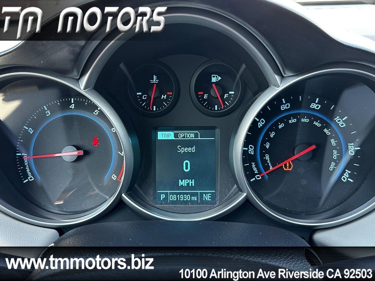 Used 2014 Chevrolet Cruze LT image 16