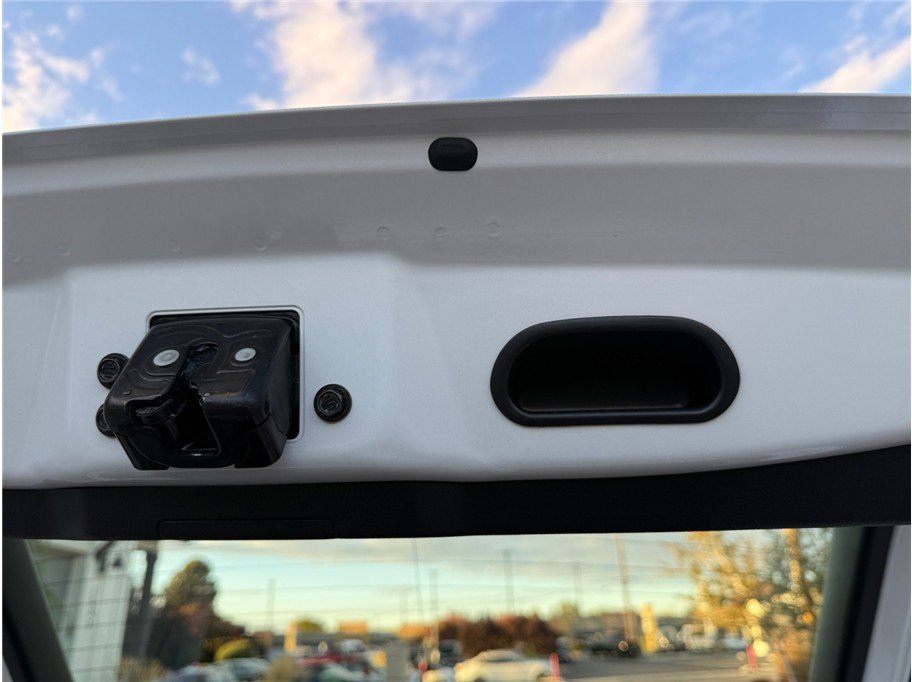 Used 2023 Toyota Prius LE image 44