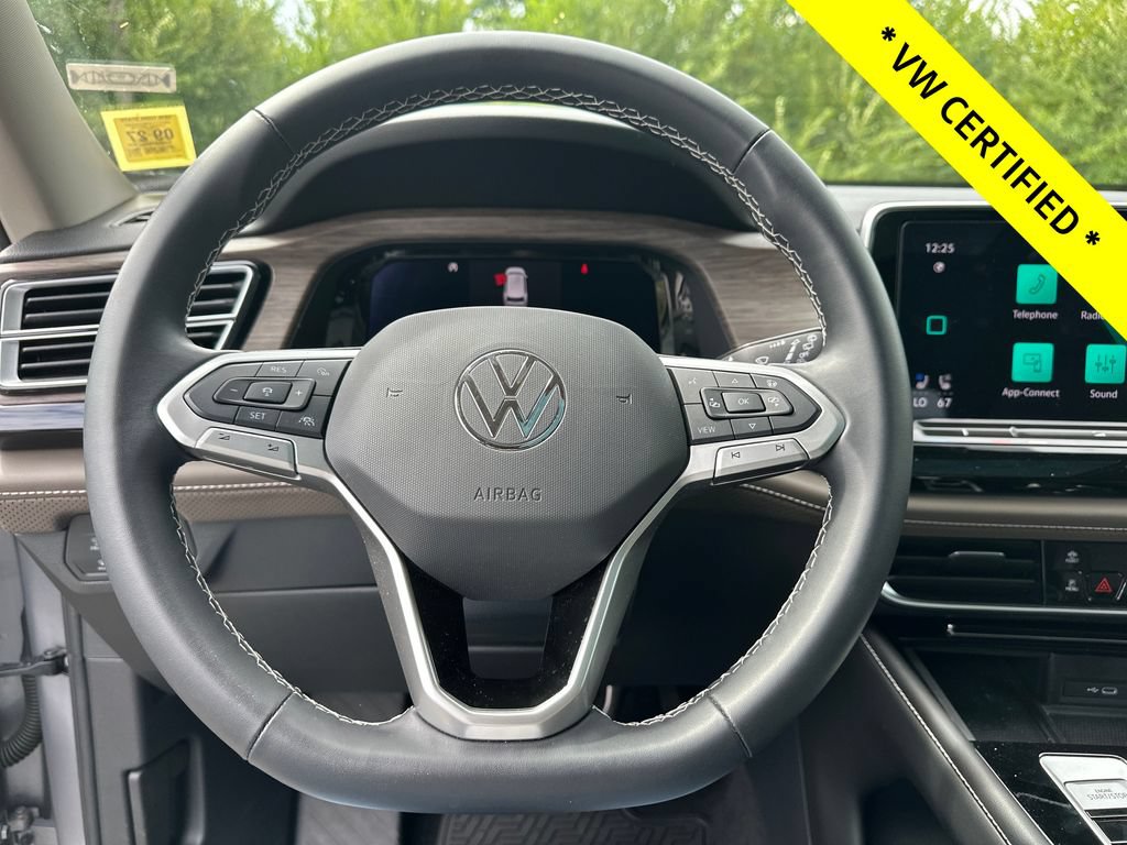 Used 2024 Volkswagen Atlas SEL AWD/4WD image 14