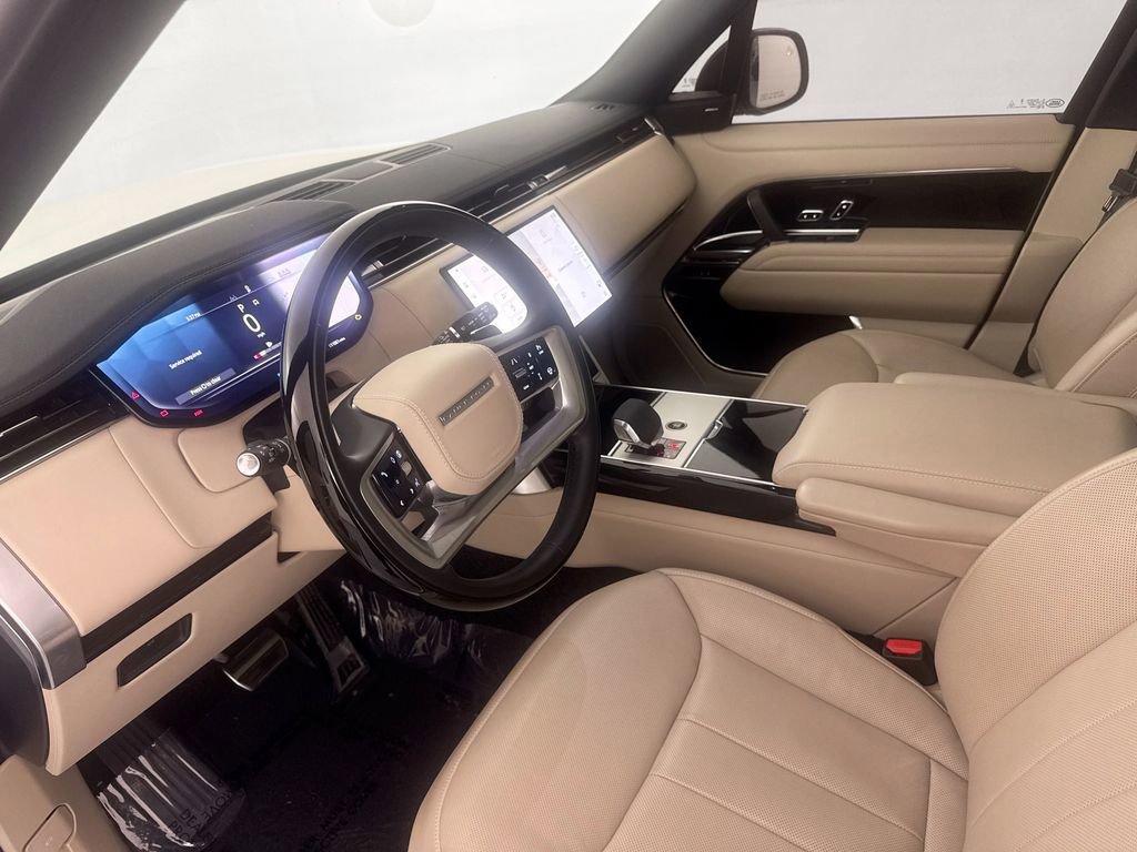 Certified 2024 Land Rover Range Rover SE AWD/4WD image 9