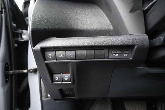 Used 2025 Toyota Sienna XLE Woodland Edition AWD/4WD image 26