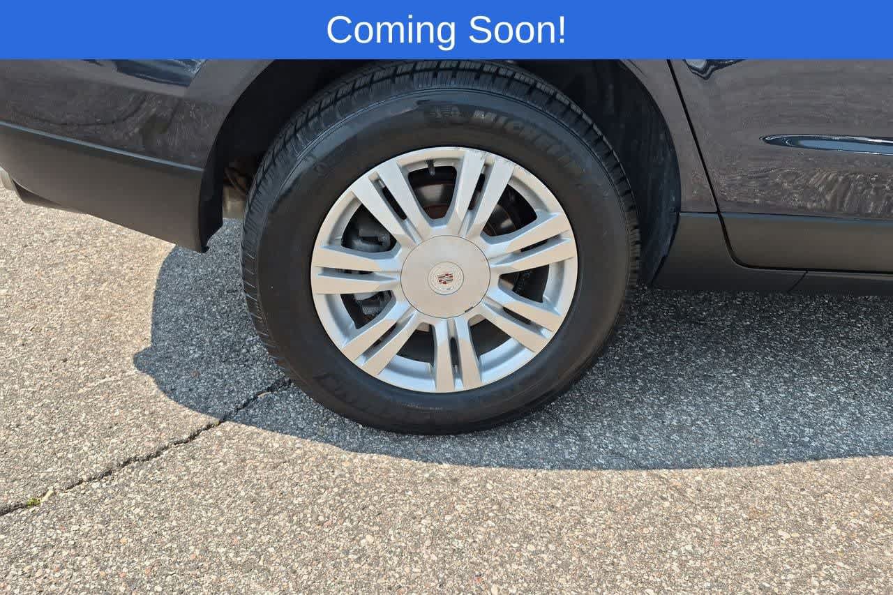 Used 2015 Cadillac SRX Luxury w/ Driver Awareness Package AWD/4WD image 13