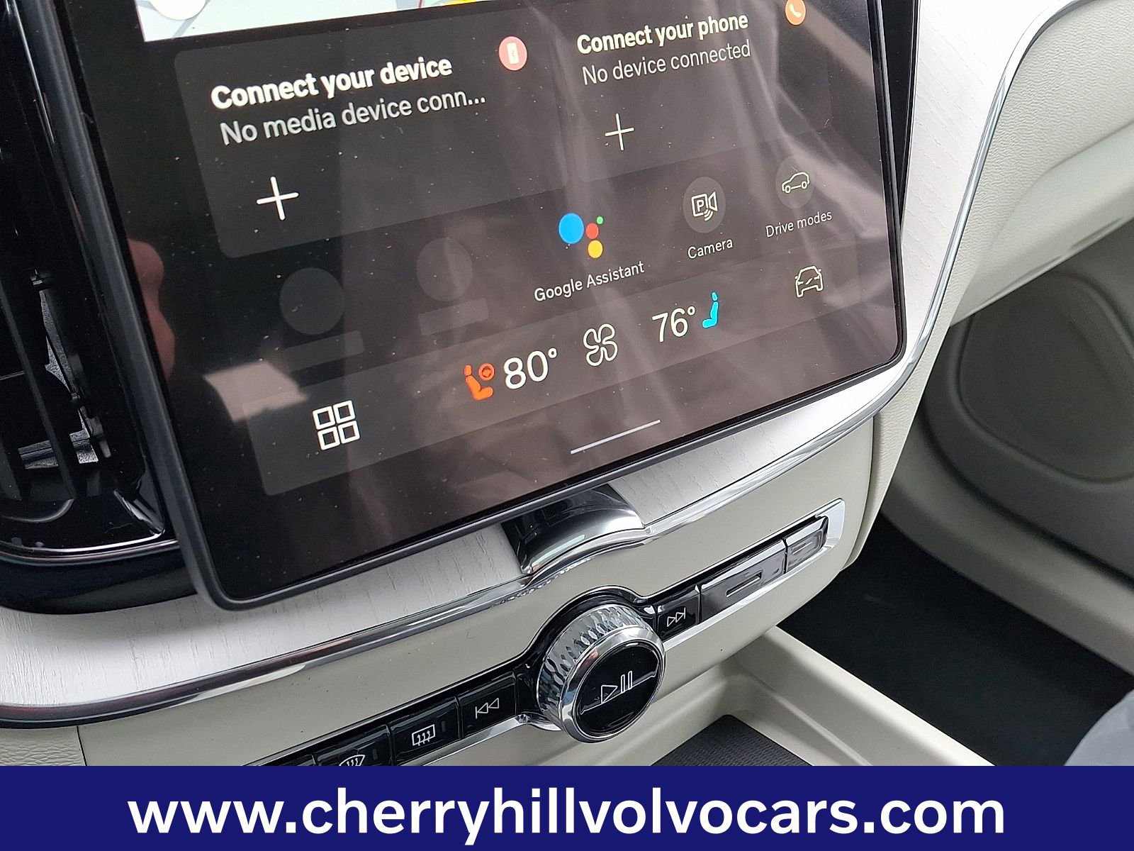 New 2026 Volvo XC60 T8 Ultra w/ Protection Package Premier image 14