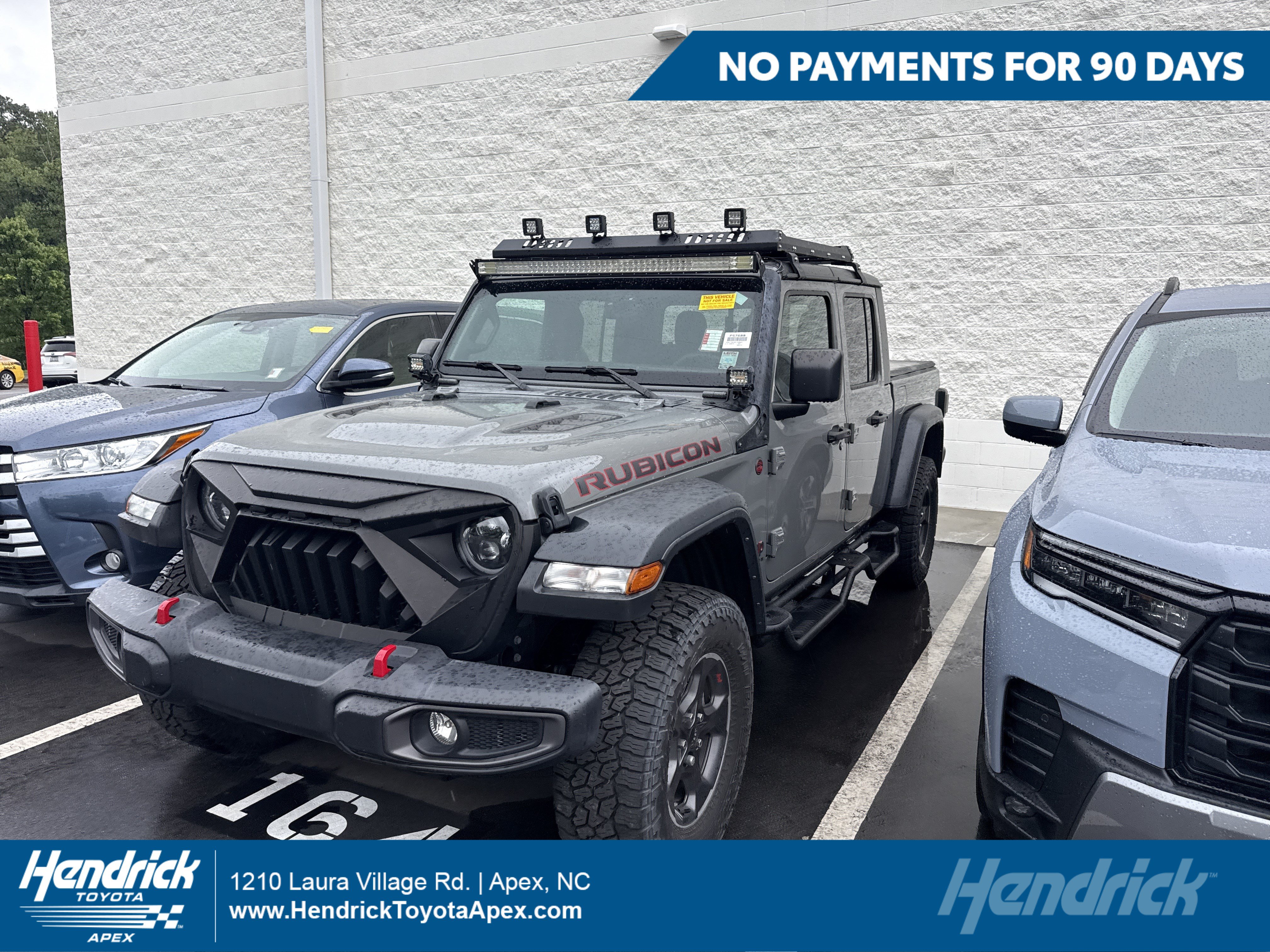 Used 2023 Jeep Gladiator Rubicon w/ Trailer Tow Package AWD/4WD image 1